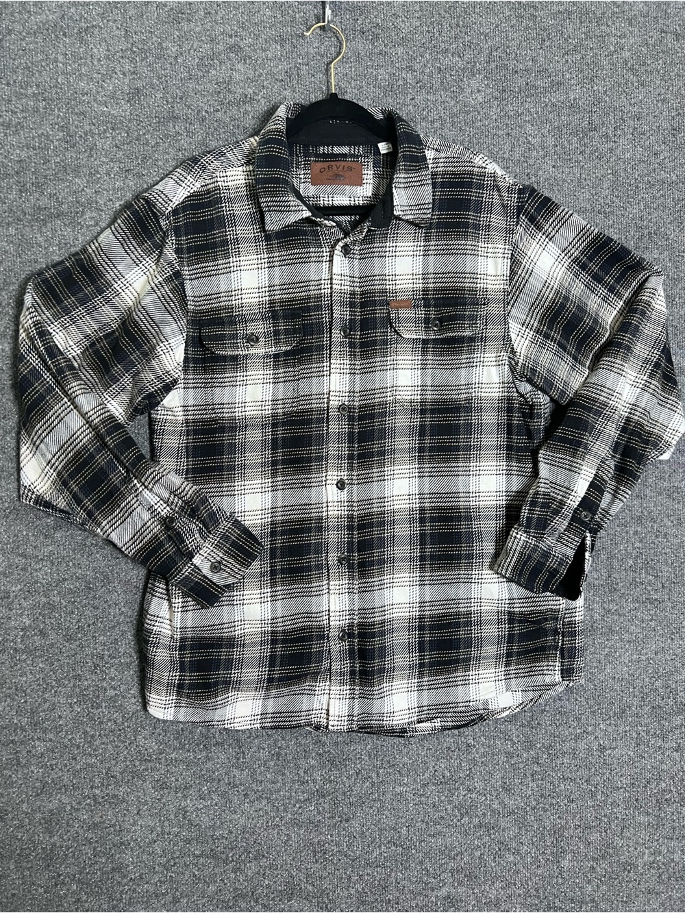 Orvis Men’s Large Heavy Shirt Black White Plaid 100% Cotton Long Sleeve Pockets